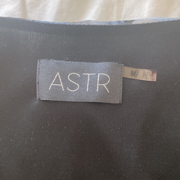 ASTR Romper - Picture 2 of 4